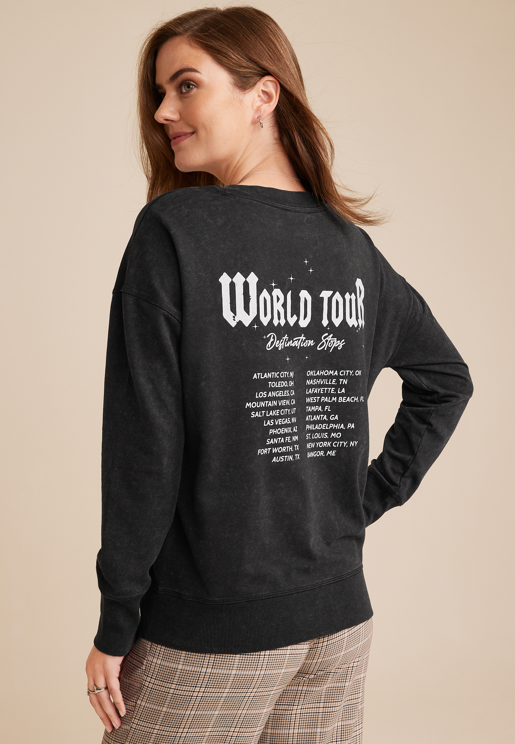 Santa Claus World Tour Sweatshirt, C106, large