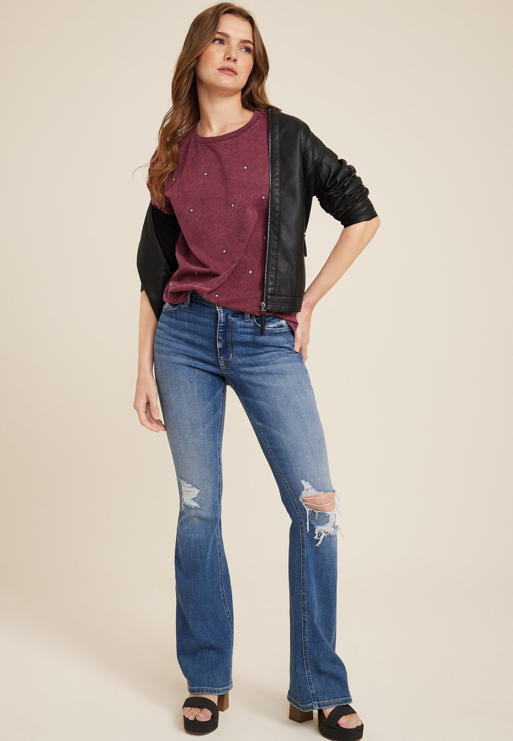 edgely™ Rhinestone Embellished Crew Neck Tee