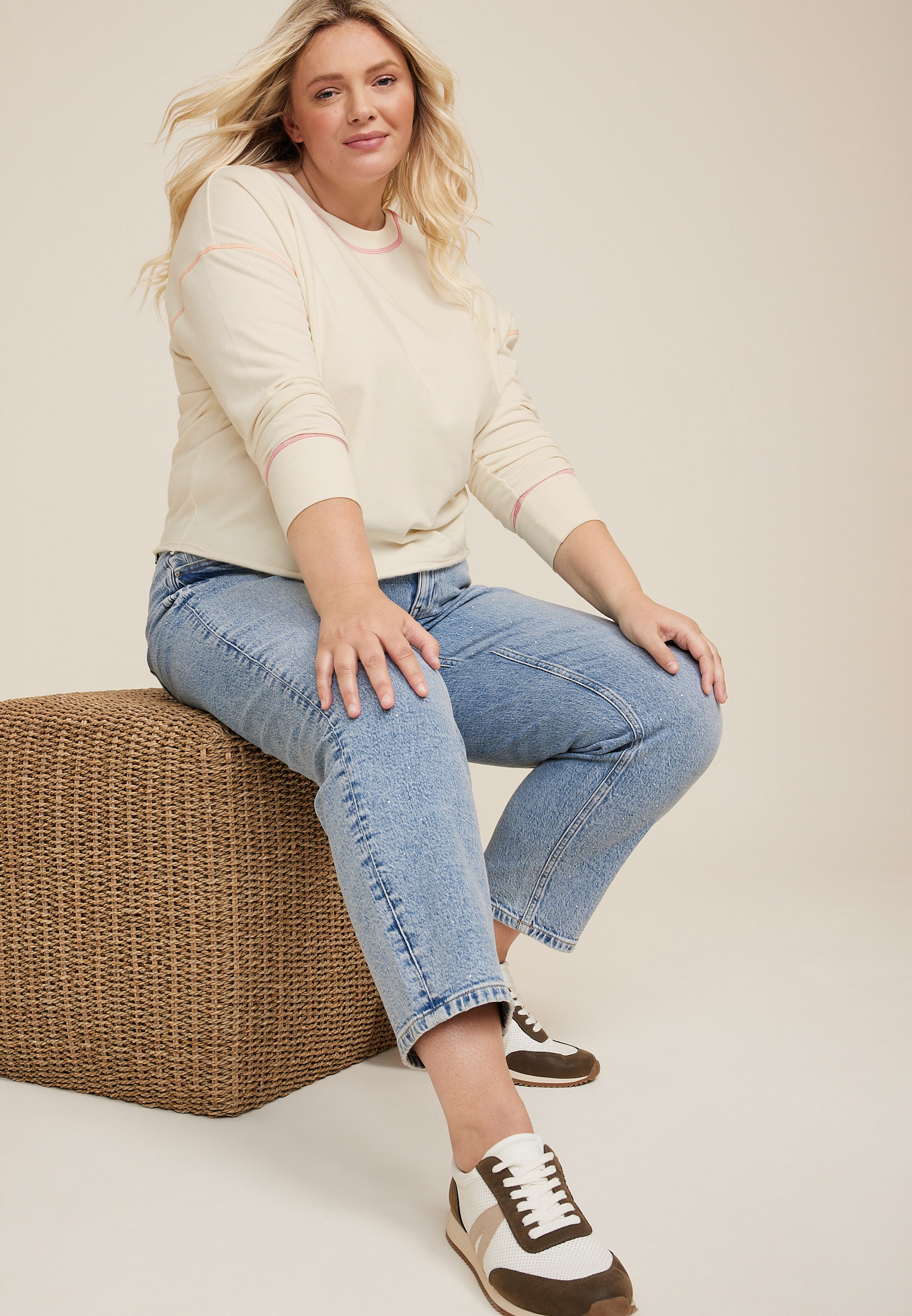 Plus Size Crew Neck Sweatshirt, C2789, large