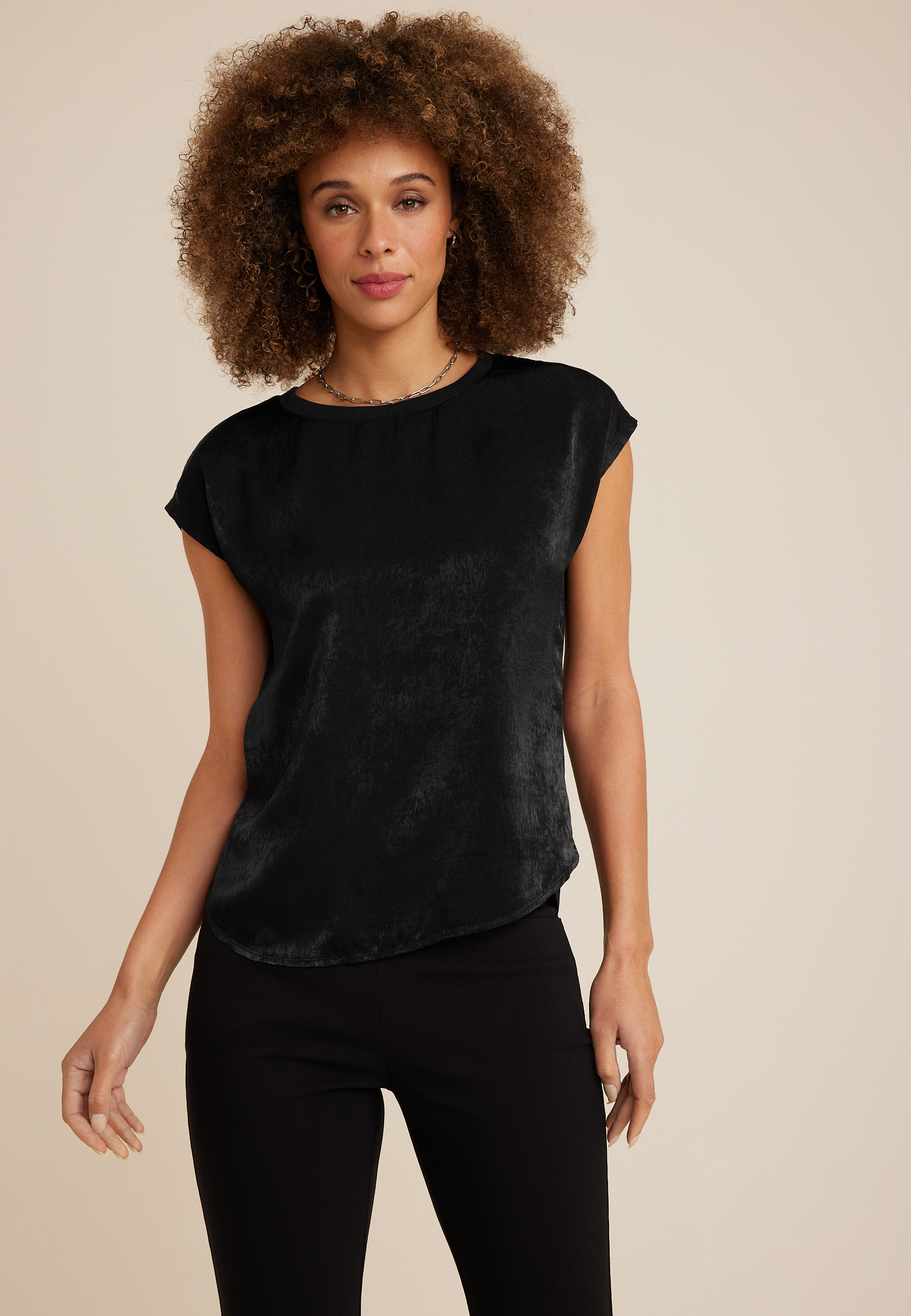 edgely™ Satin Front Tee