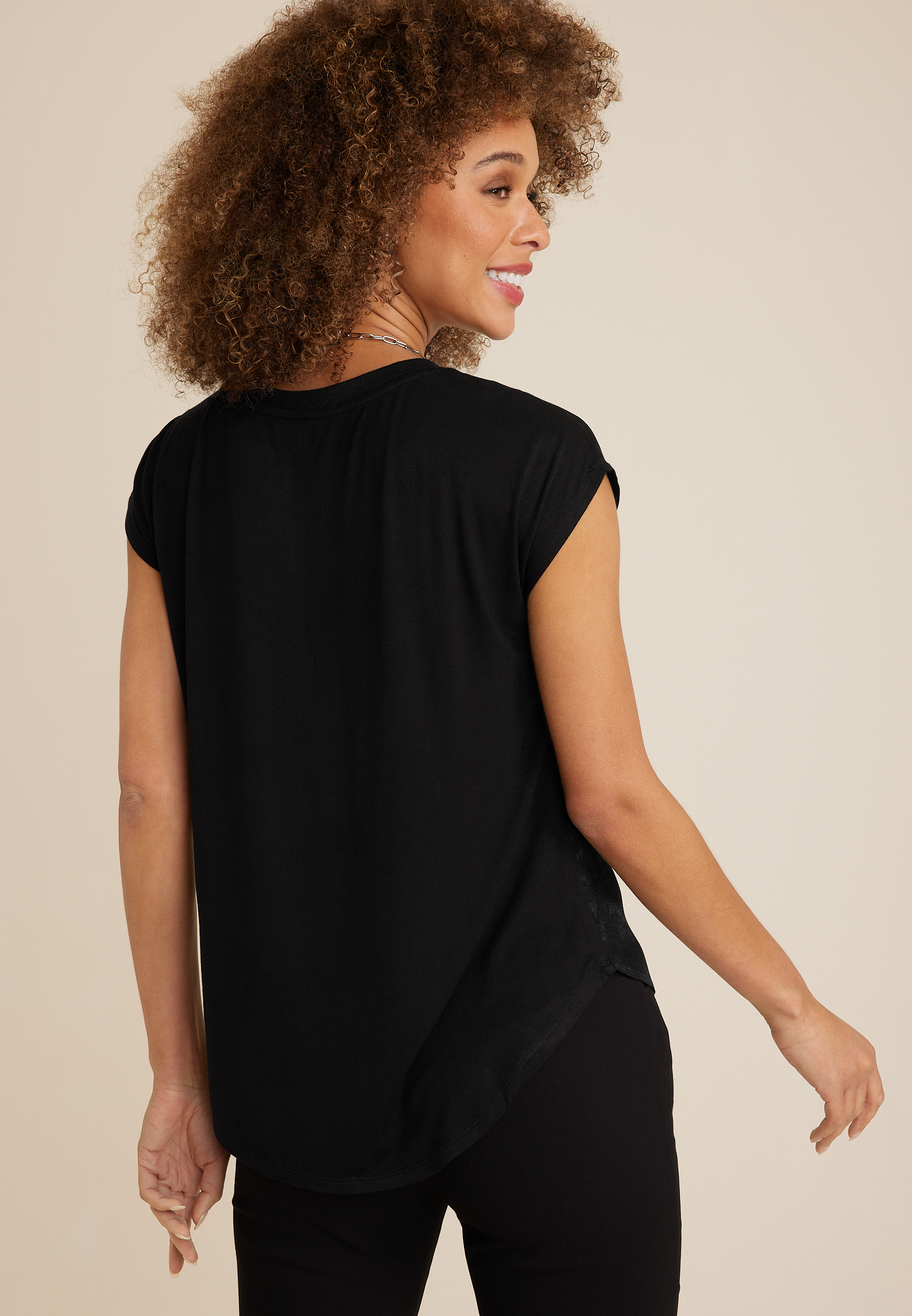 edgely™ Satin Front Tee