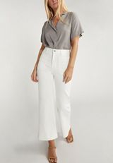 Silver Jeans Co.&reg; White High Rise Patch Pocket Wide Leg Jean, C223, small