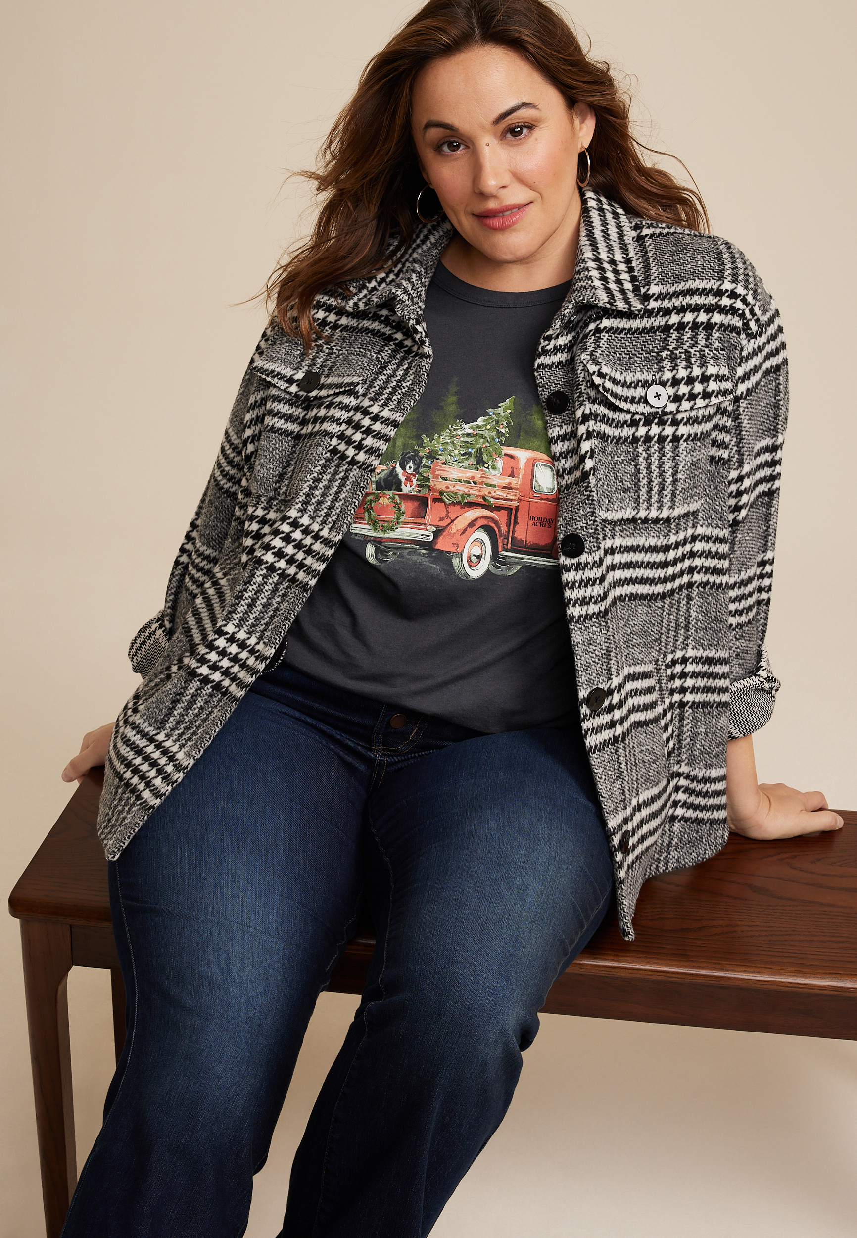 Plus Size Holiday Truck Graphic Tee, C1876, large