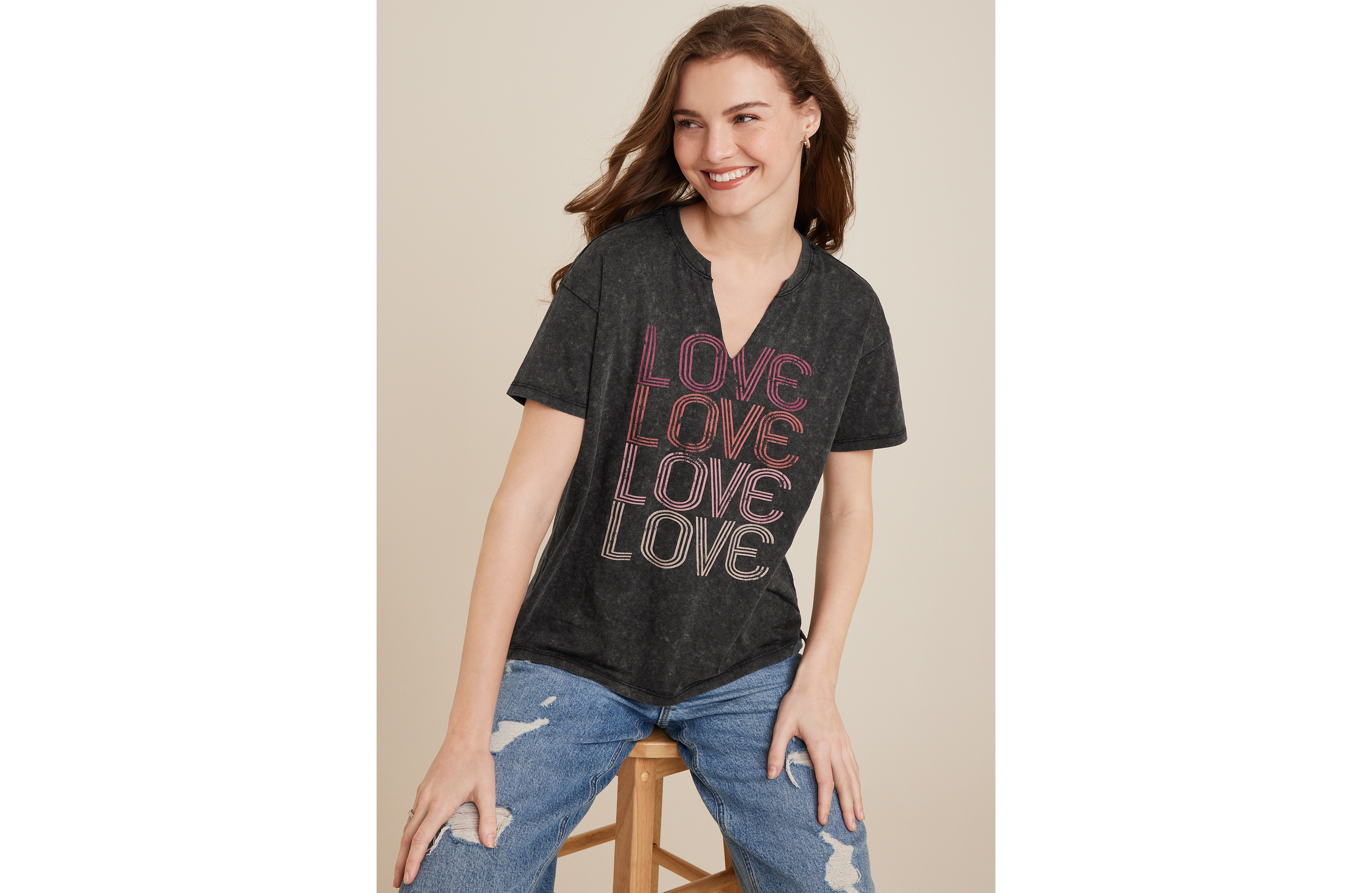 Love Graphic Tee