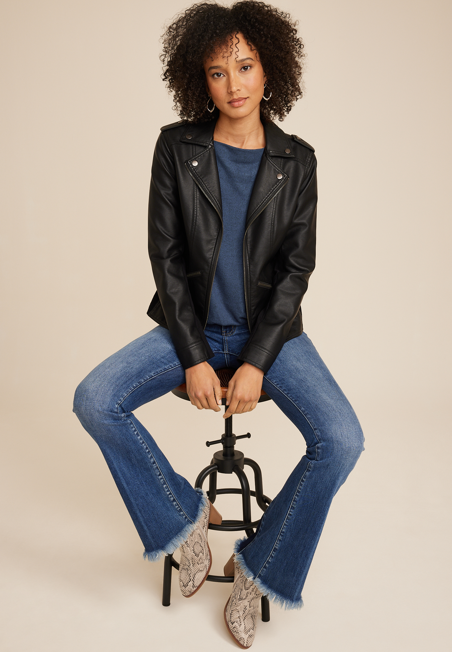 24/7 Wide Sleeve Bubble Hem Tee