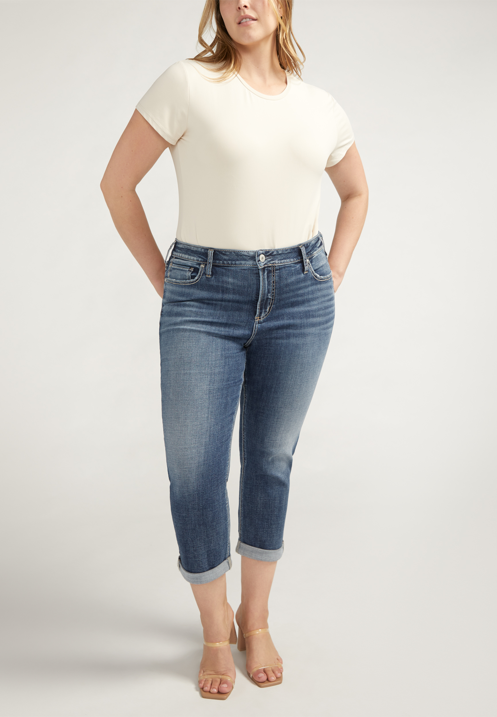 Plus Silver Jeans Co.® Elyse Curvy Mid Rise Luxe Stretch Thick Stitch Cropped Jean