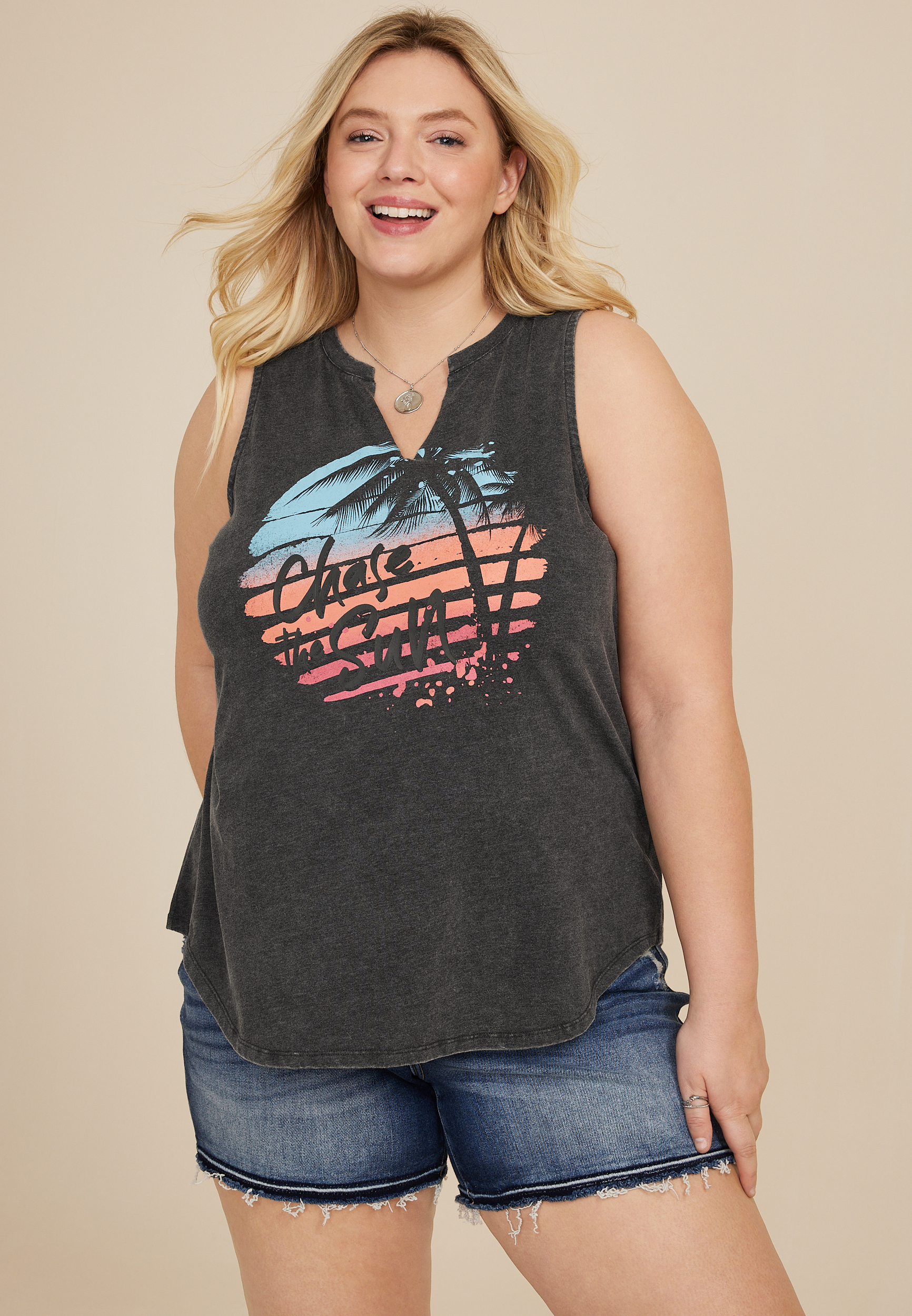 Plus Size Chase The Sun Graphic Tank, C106, large