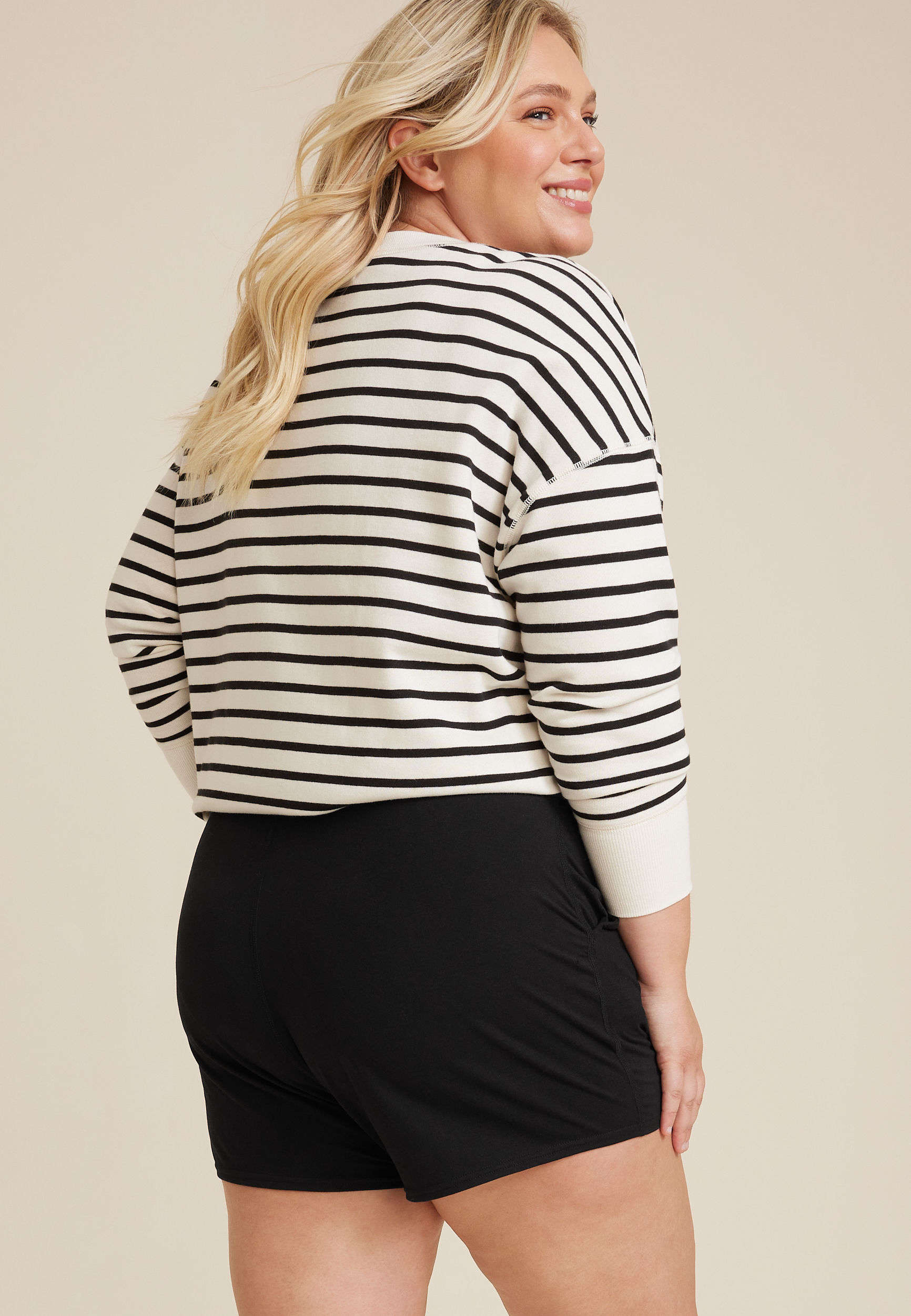 Plus Size Cloud Stretch High Rise 4.5in Short, BLACK, large