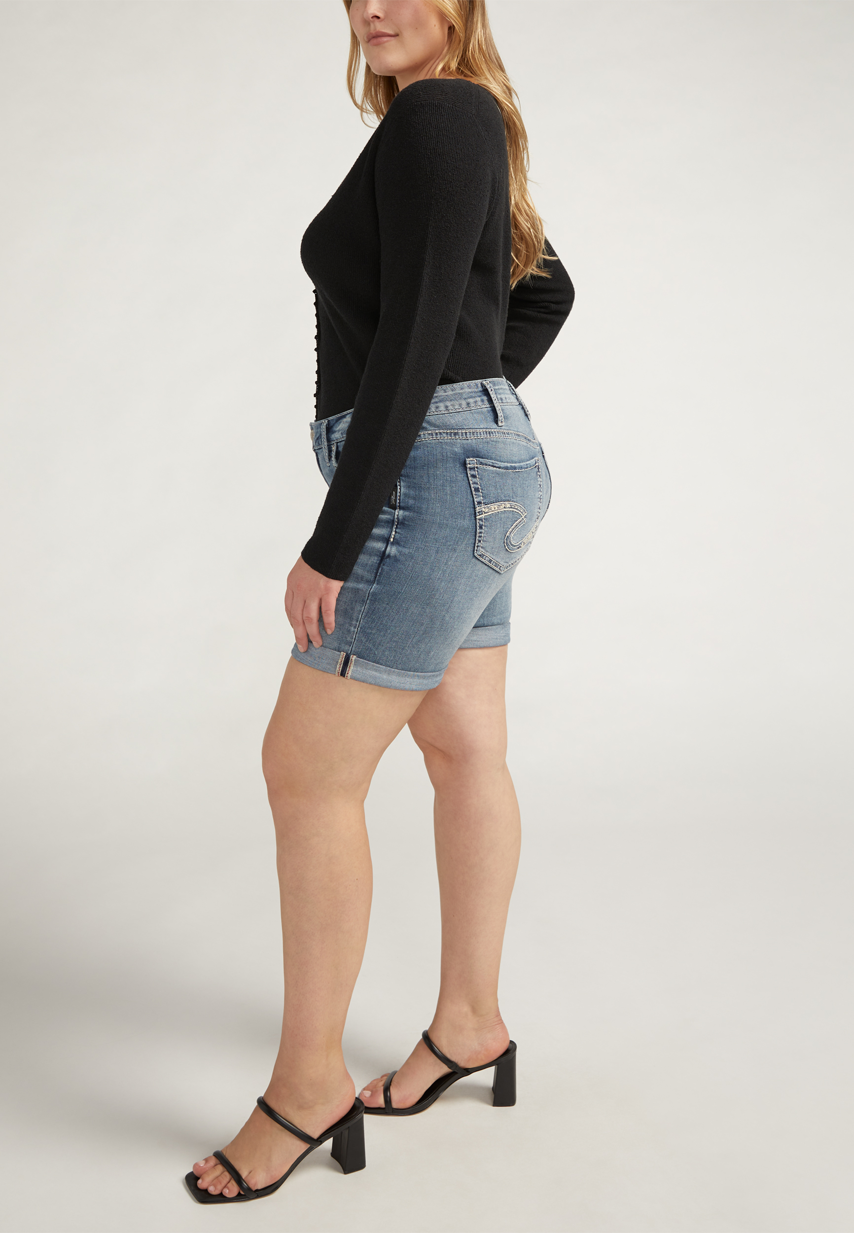 Plus Size Silver Jeans Co.&reg; Mid Rise Luxe Stretch Boyfriend 6in Short, C3337, large