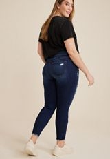 Plus Size edgely&trade; Curvy High Rise Ripped Super Skinny Jean, C258, small