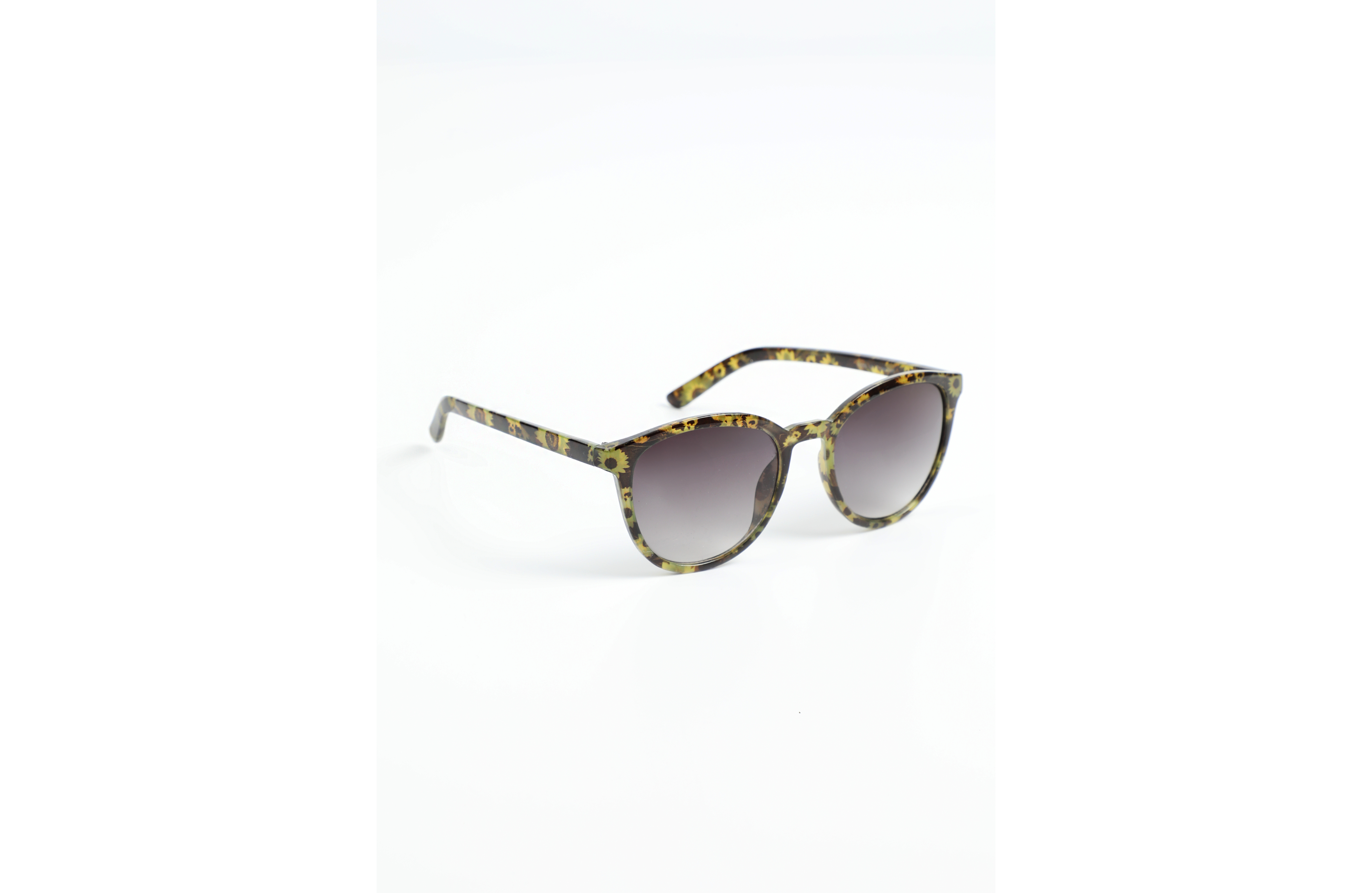 Daytripper Round Floral Sunglasses