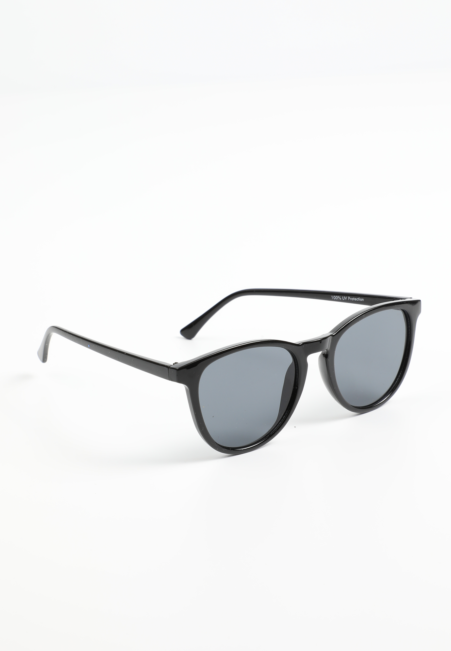 Daytripper Round Black Sunglasses