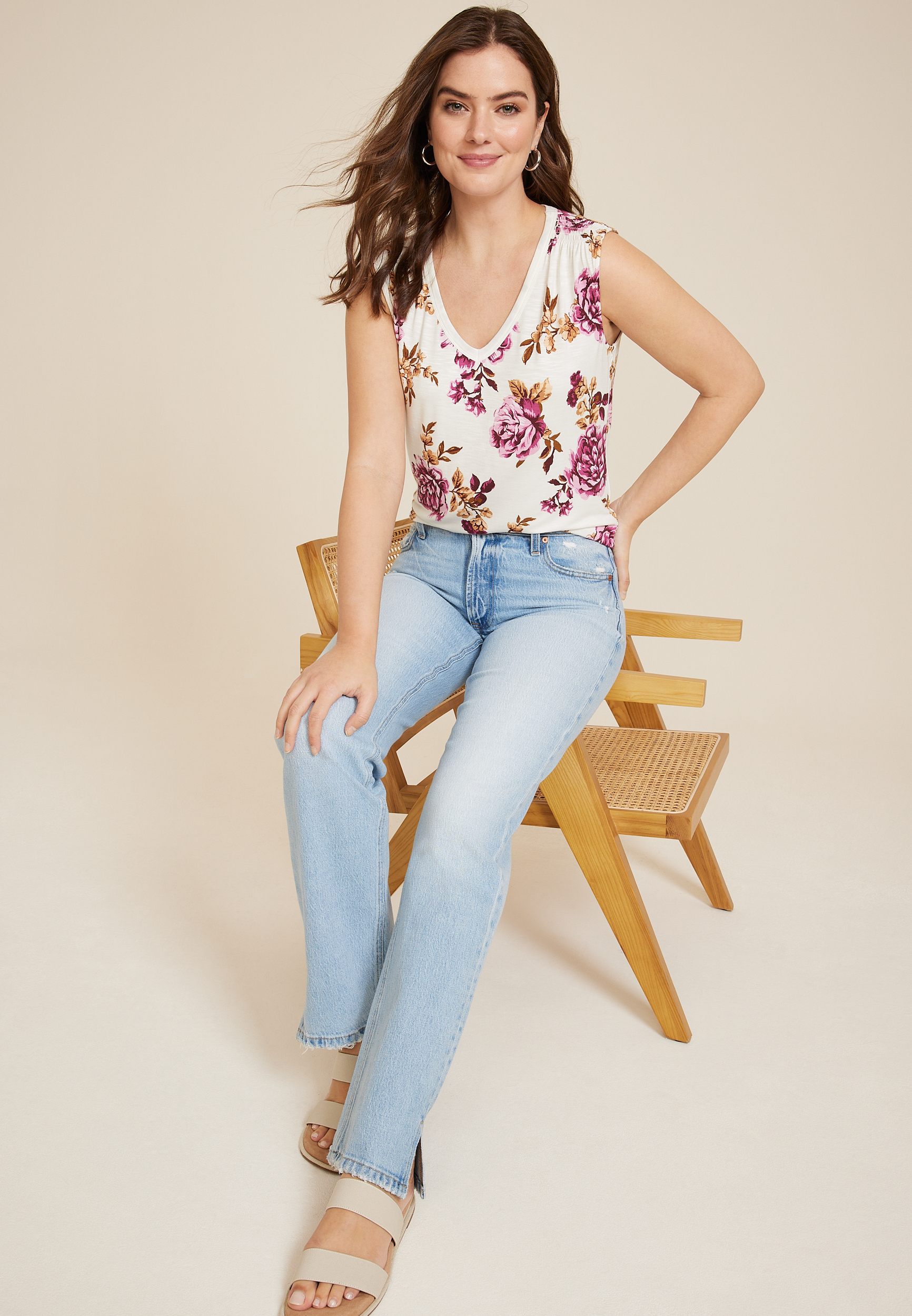 24/7 Morgan Floral V Neck Tank Top, C2380, large