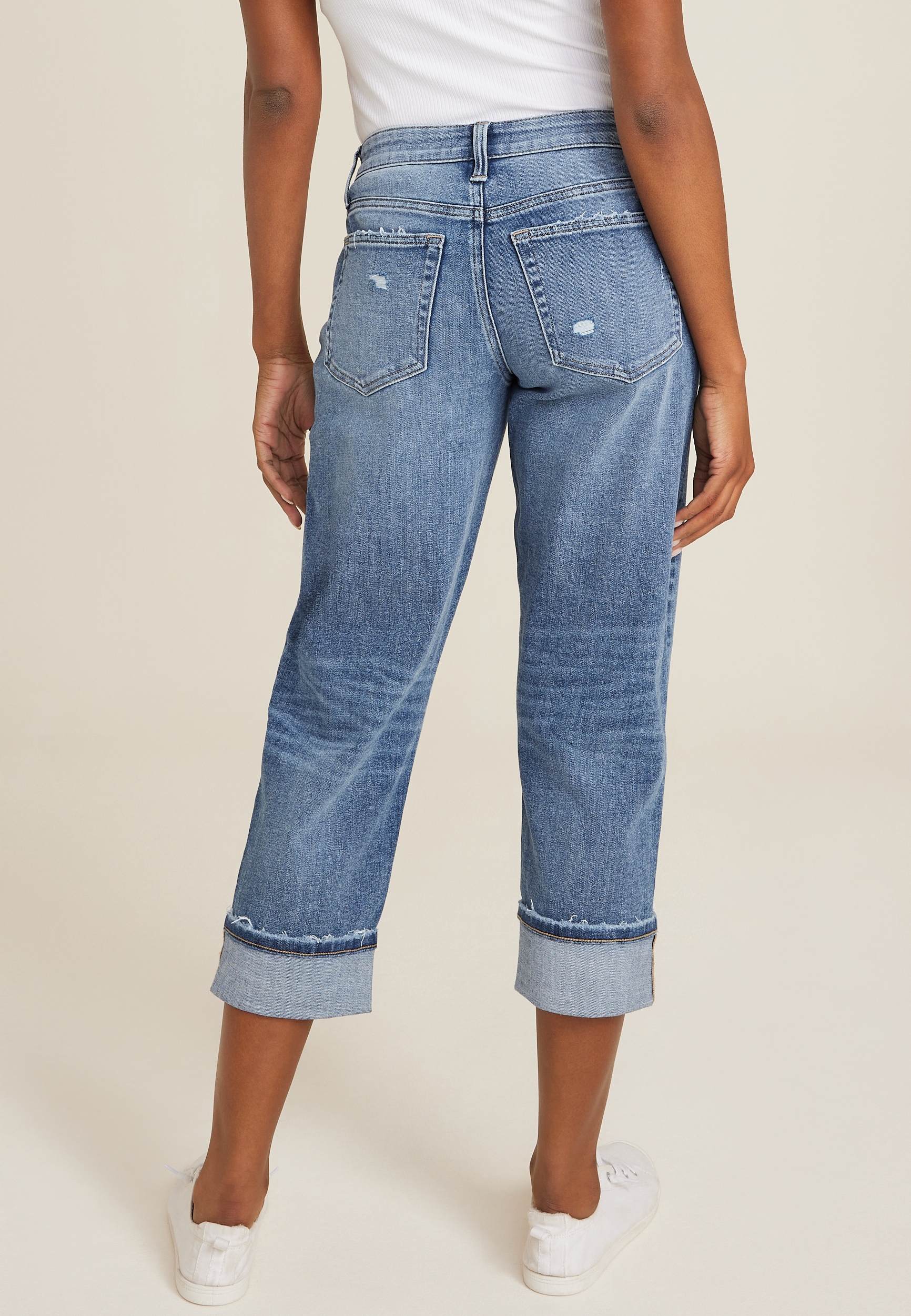 edgely&trade; Mid Rise Medium Relaxed Boyfriend Crop Jean, MEDIUM SANDBLAST, large