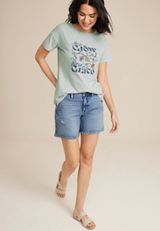 Grow In Grace Embroidered Floral Classic Fit Graphic Tee, C6613, small