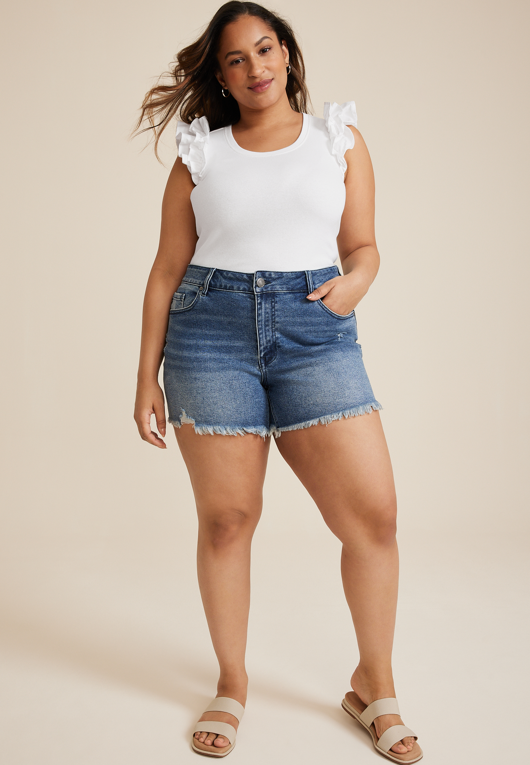 Plus Size Shorts for Different Occasions - Gorgeous & Beautiful