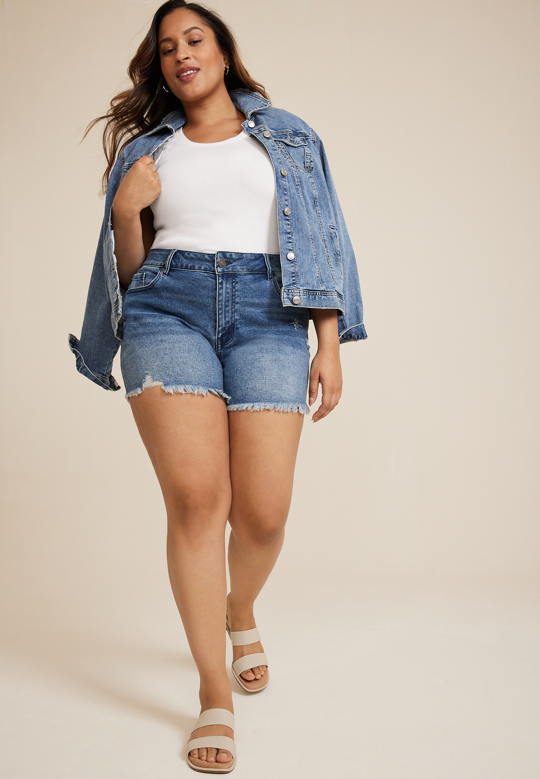 Plus Size KanCan&trade; Curvy High Rise Frayed Hem 5in Short, C258, large