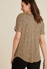 24/7 Flawless Animal V Neck Tee, C1756, small