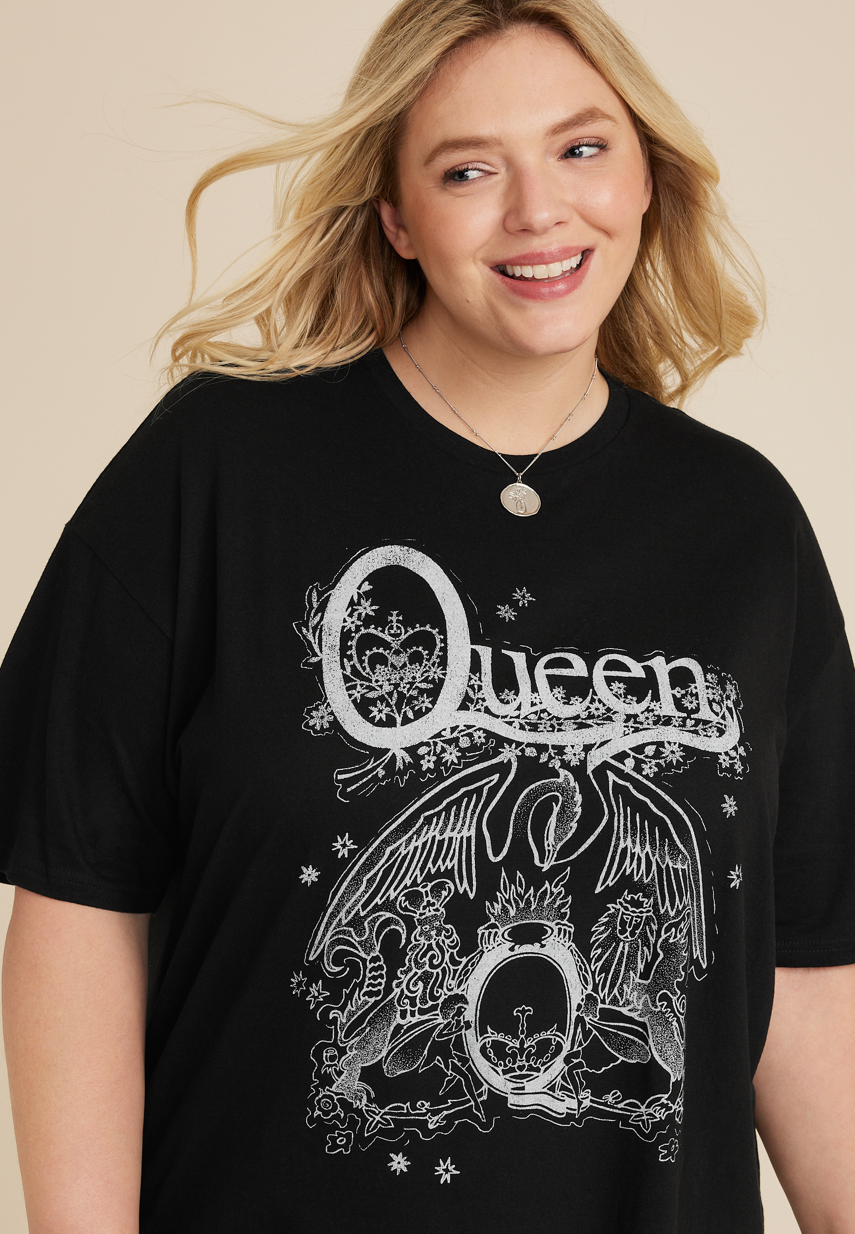Plus Size Queen Graphic Oversized Tee, BLACK, large