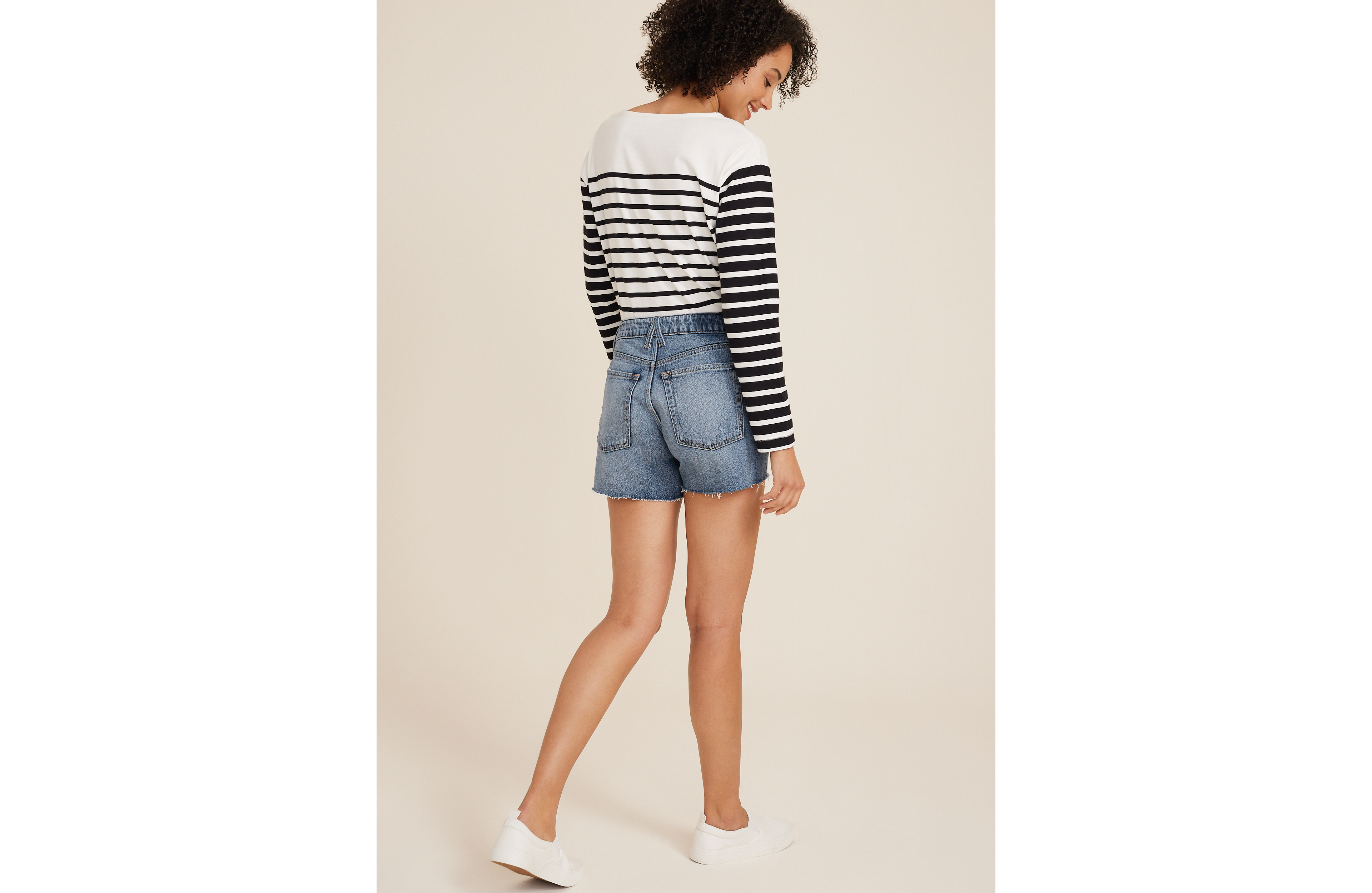Goldie Blues™ High Rise Cheeky 5in Short