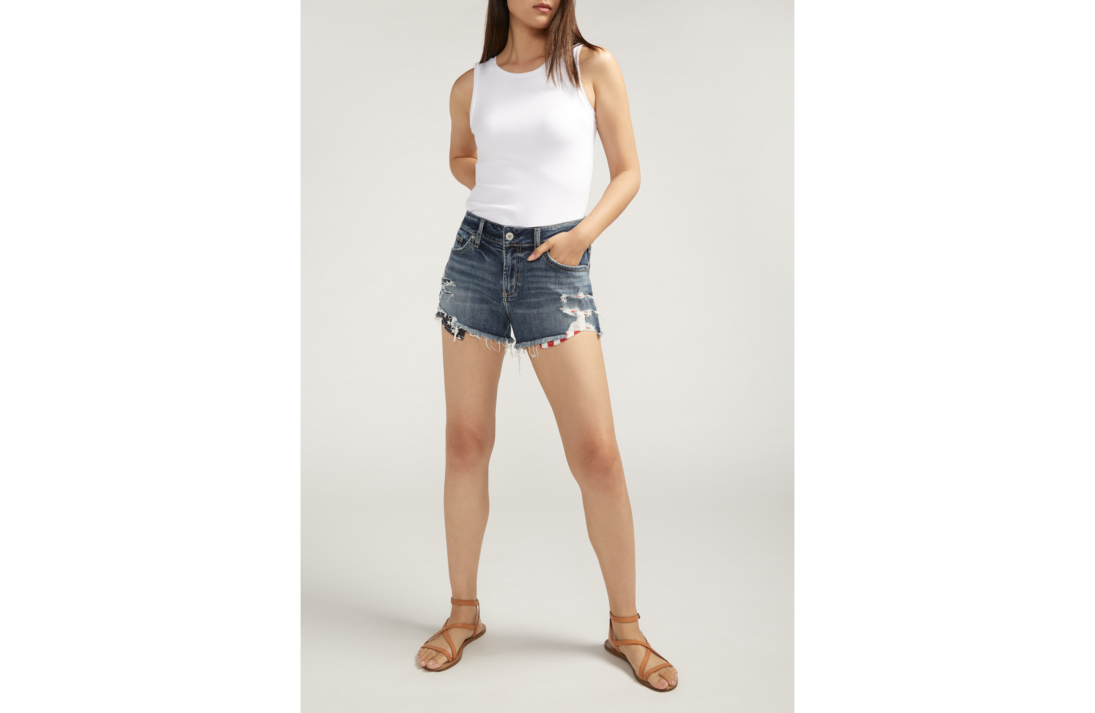 Silver Jeans Co.® Americana Luxe Stretch Mid Rise 3in Boyfriend Short