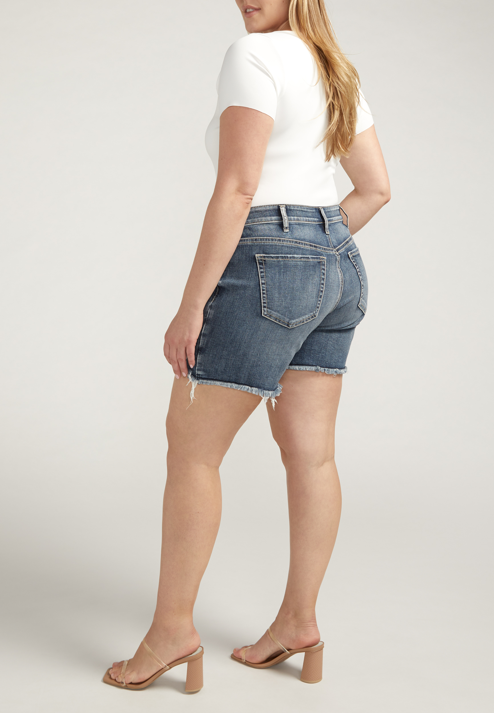 Plus Size Silver Jeans Co.&reg; Americana Luxe Stretch Mid Rise 6in Boyfriend Short, C258, large