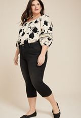 Plus Size m jeans by maurices&trade; Black Mid Rise Super Skinny Cropped Jean, C106, small