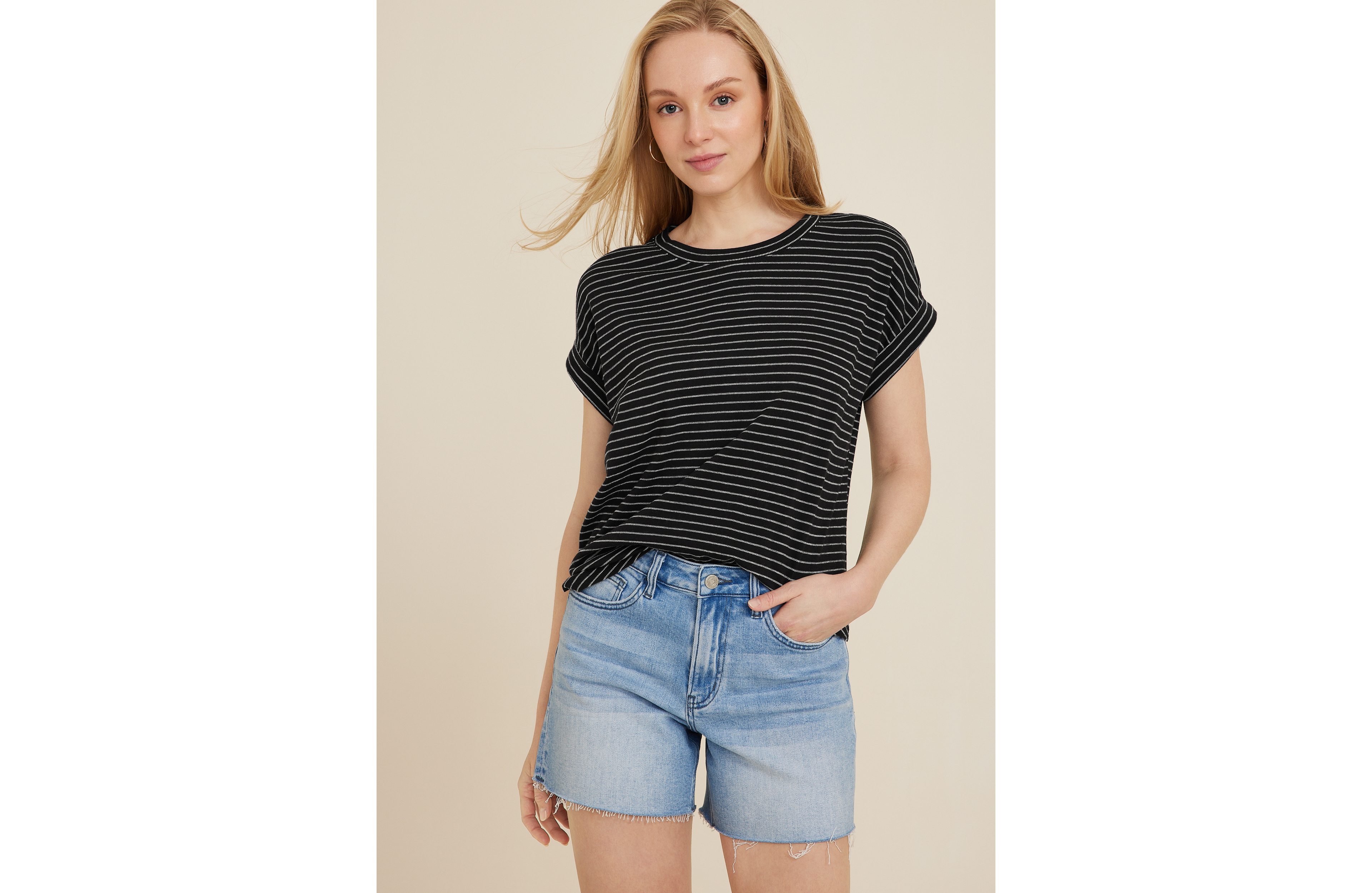 24/7 Clara Textured Striped Tee