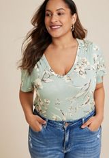 Plus Size 24/7 Waverly Floral Flutter Sleeve Tee, C8241, small