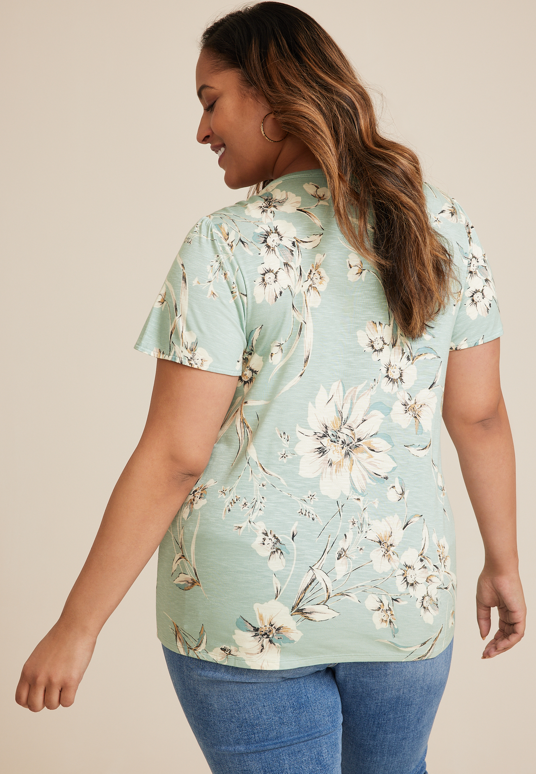 Plus Size 24/7 Waverly Floral Flutter Sleeve Tee, C8241, large