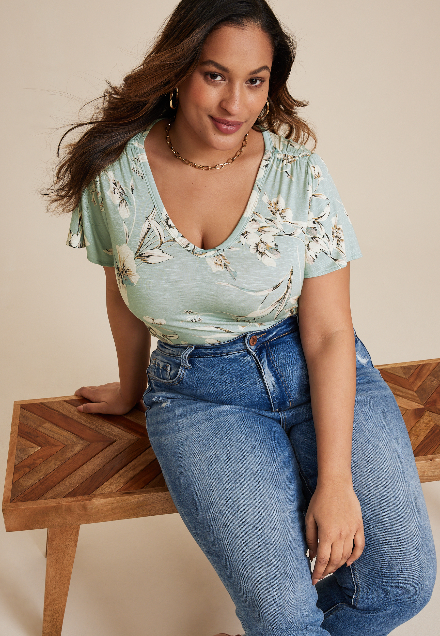 Plus Size 24/7 Waverly Floral Flutter Sleeve Tee, C8241, large