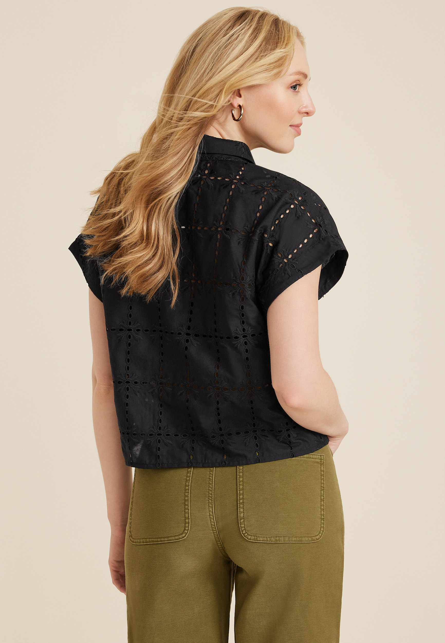 Vigoss® Eyelet Button Down Cropped Shirt