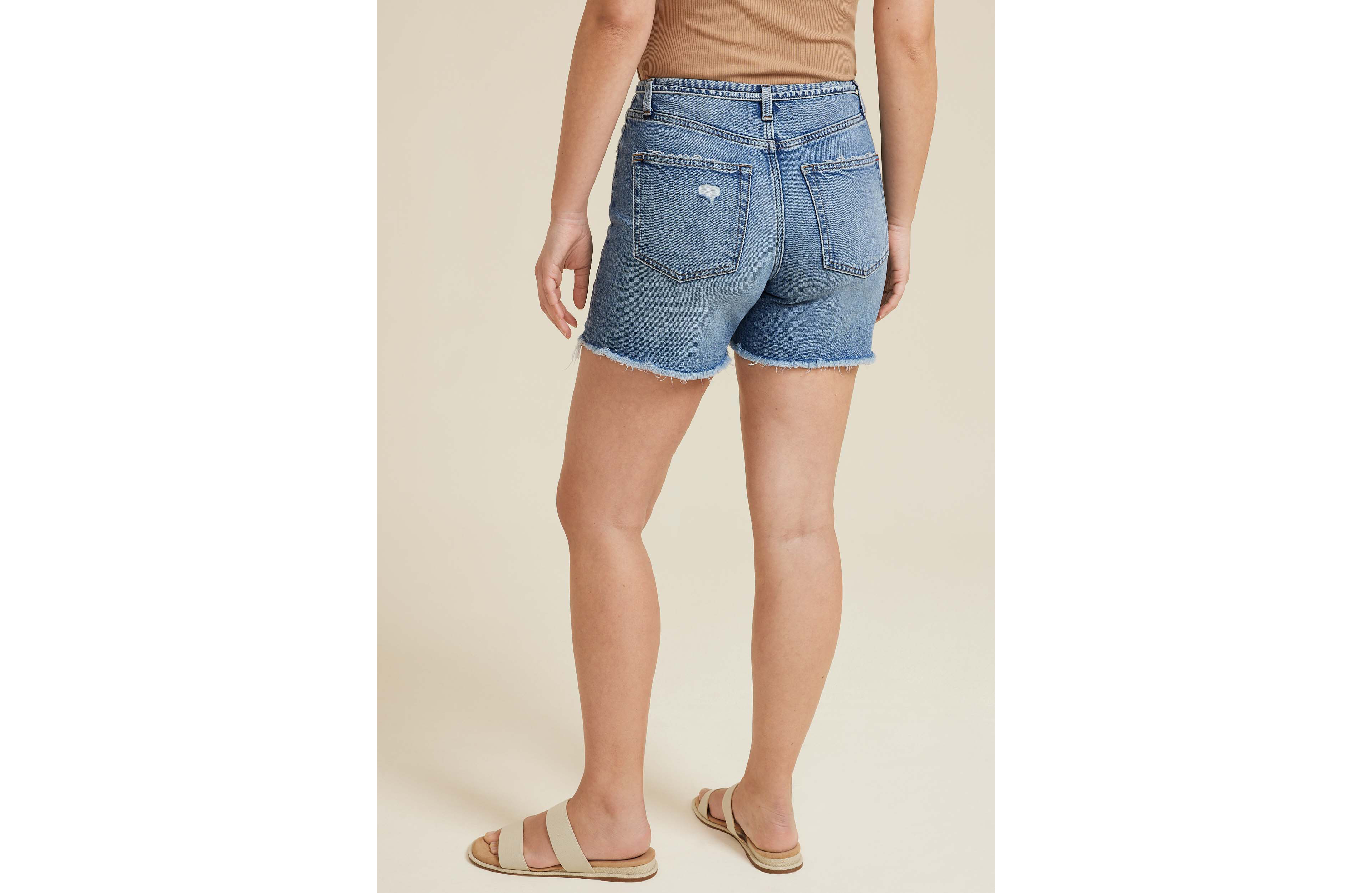 edgely™ High Rise Self Tie 5in Short