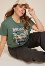 Plus Size Bronco Built Wild Oversized Fit Graphic Tee, C531, small