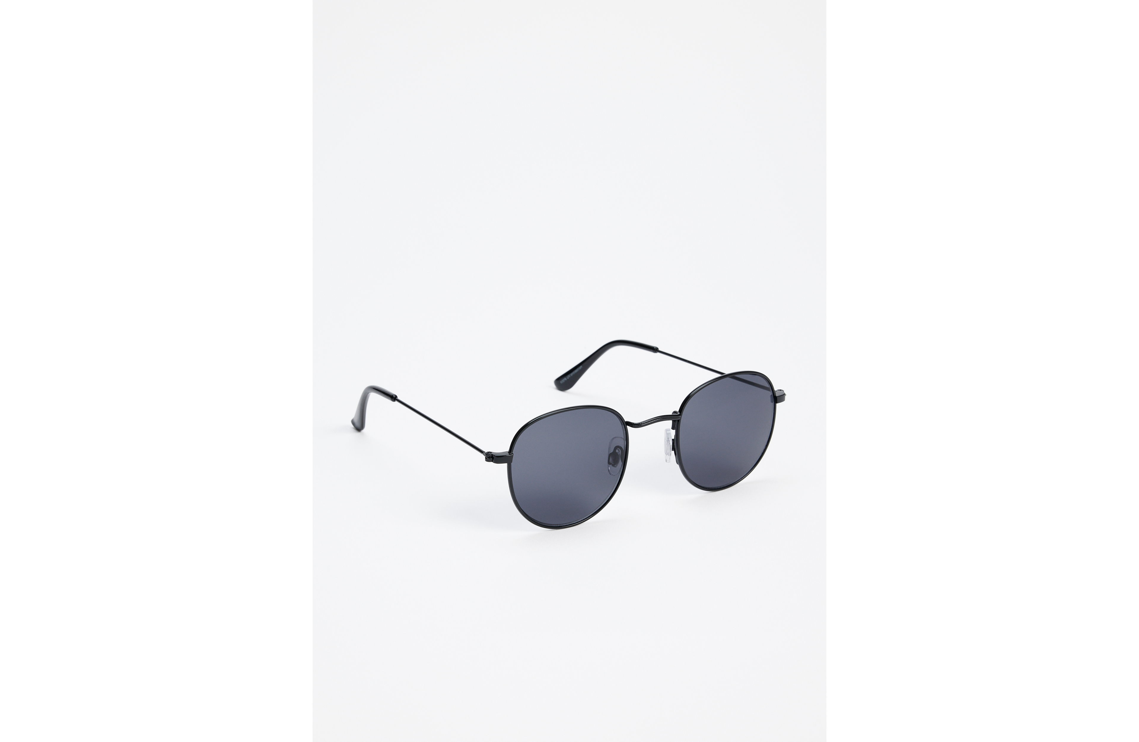 Black Metal Round Sunglasses