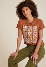 Stacked Retro Flower Classic Fit Graphic Tee, C200, small