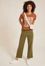 Stacked Retro Flower Classic Fit Graphic Tee, C200, small