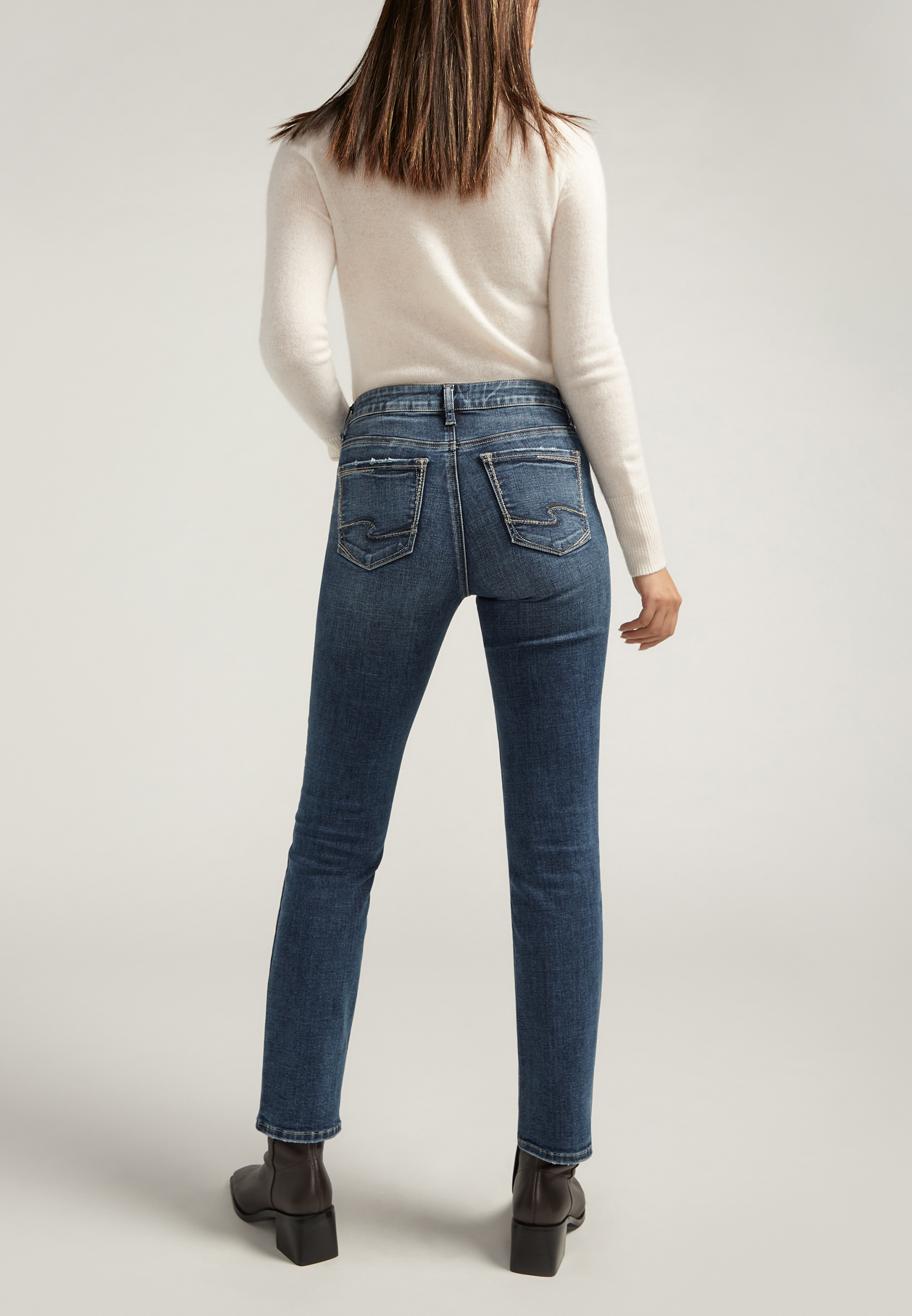 Silver Jeans Co.® Elyse Comfort Dark Mid Rise Straight Jean