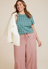 Plus Size 24/7 Dawson Daisy Crew Neck Tee, C3311, small
