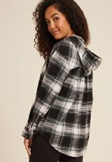 Cabin Plaid Boyfriend Hooded Button Down Shirt, BLACK COMBO, small
