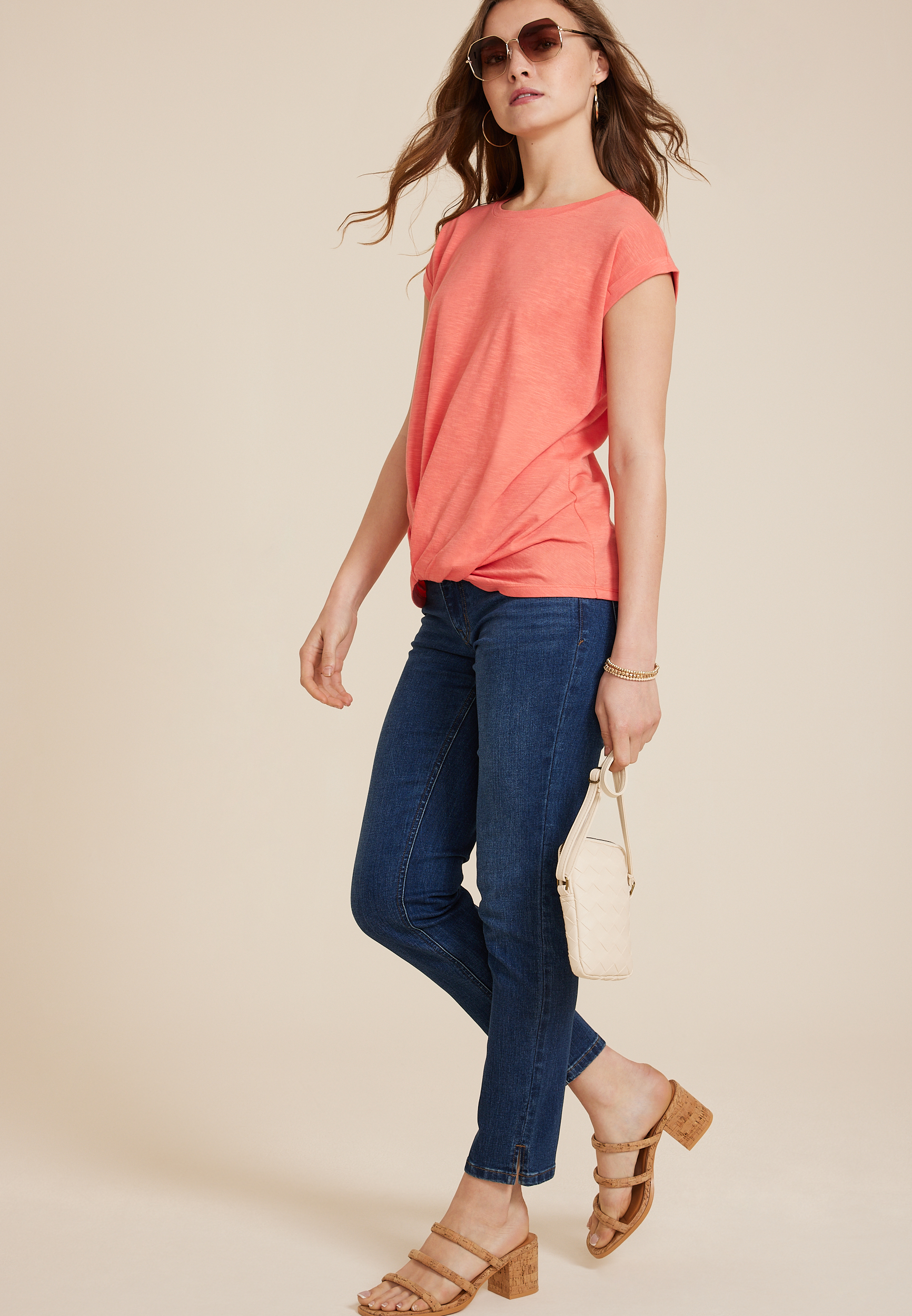 24/7 Austin Knot Hem Tee, C9240, large