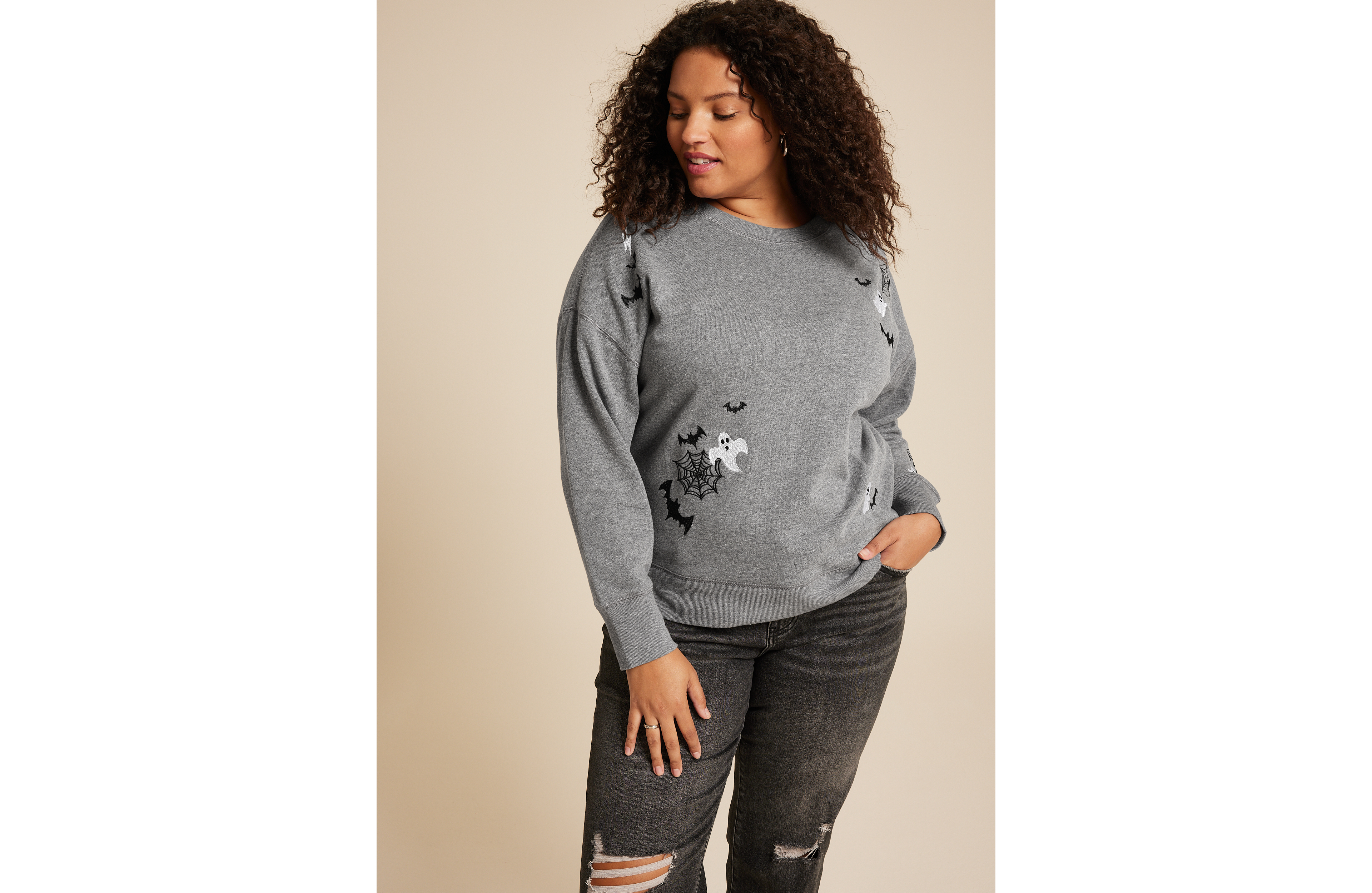 Plus Halloween Embroidered Relaxed Fit Sweatshirt