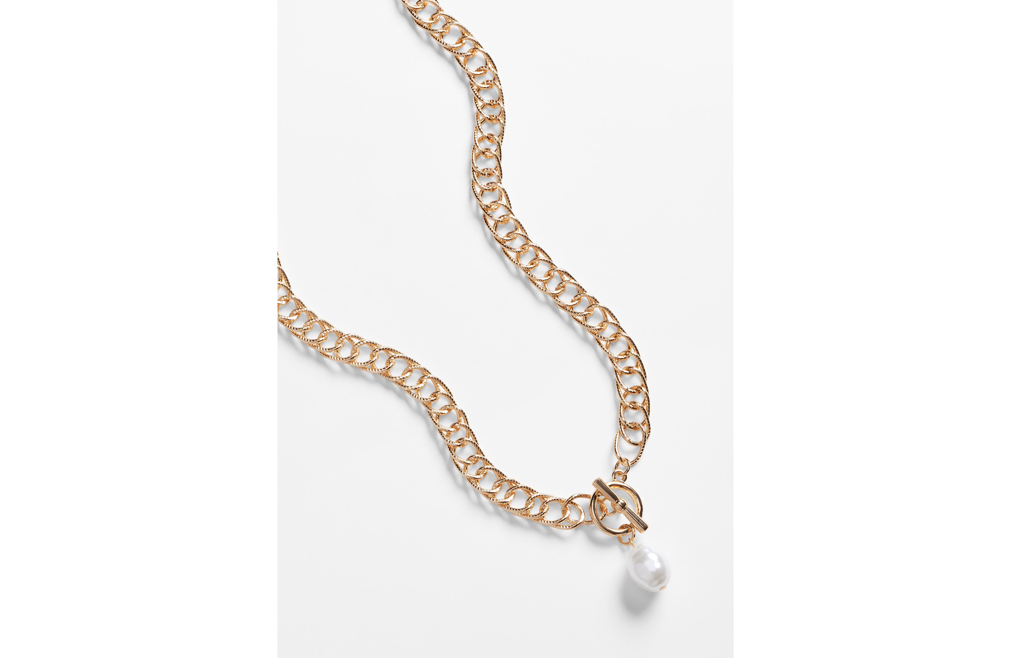 Faux Pearl Toggle Necklace