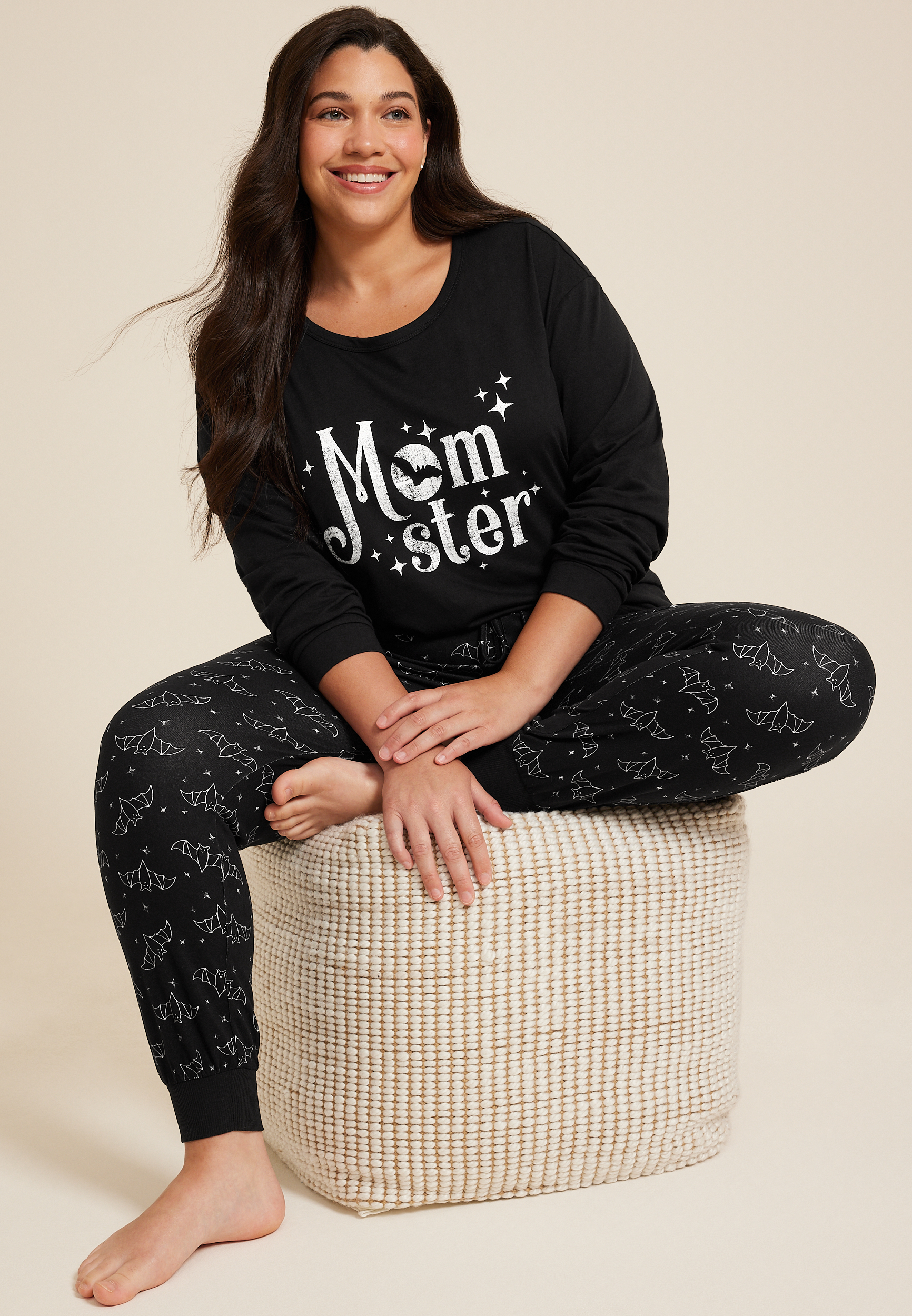 Plus Size Momster Bat Cozy Graphic Tee And Jogger Pajama Set, C106, large