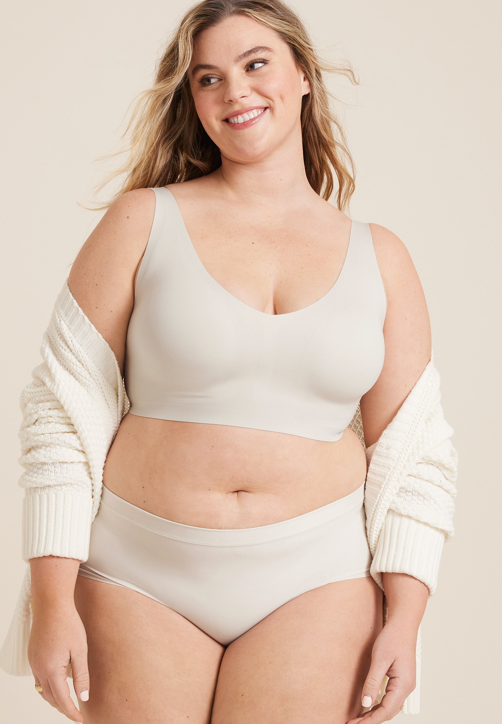 Invisibliss Adjustable Strap Bralette, C9773, large