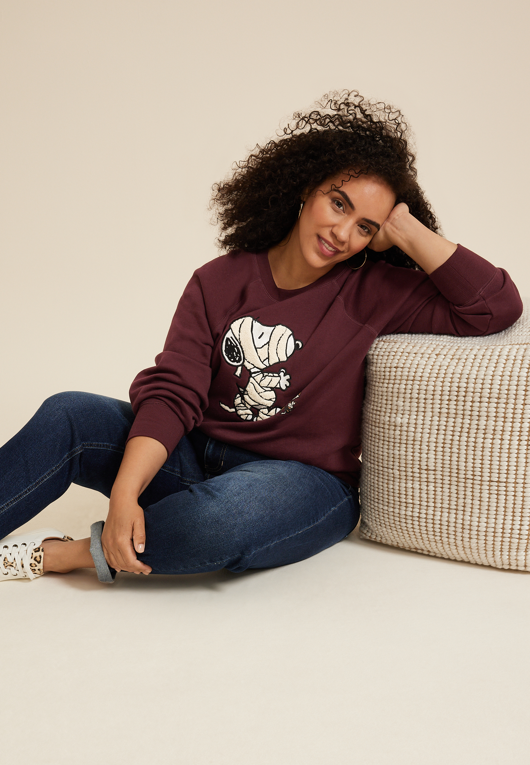 Plus Size Snoopy Halloween Mummy Relaxed Fit Sweatshirt, C9735, large
