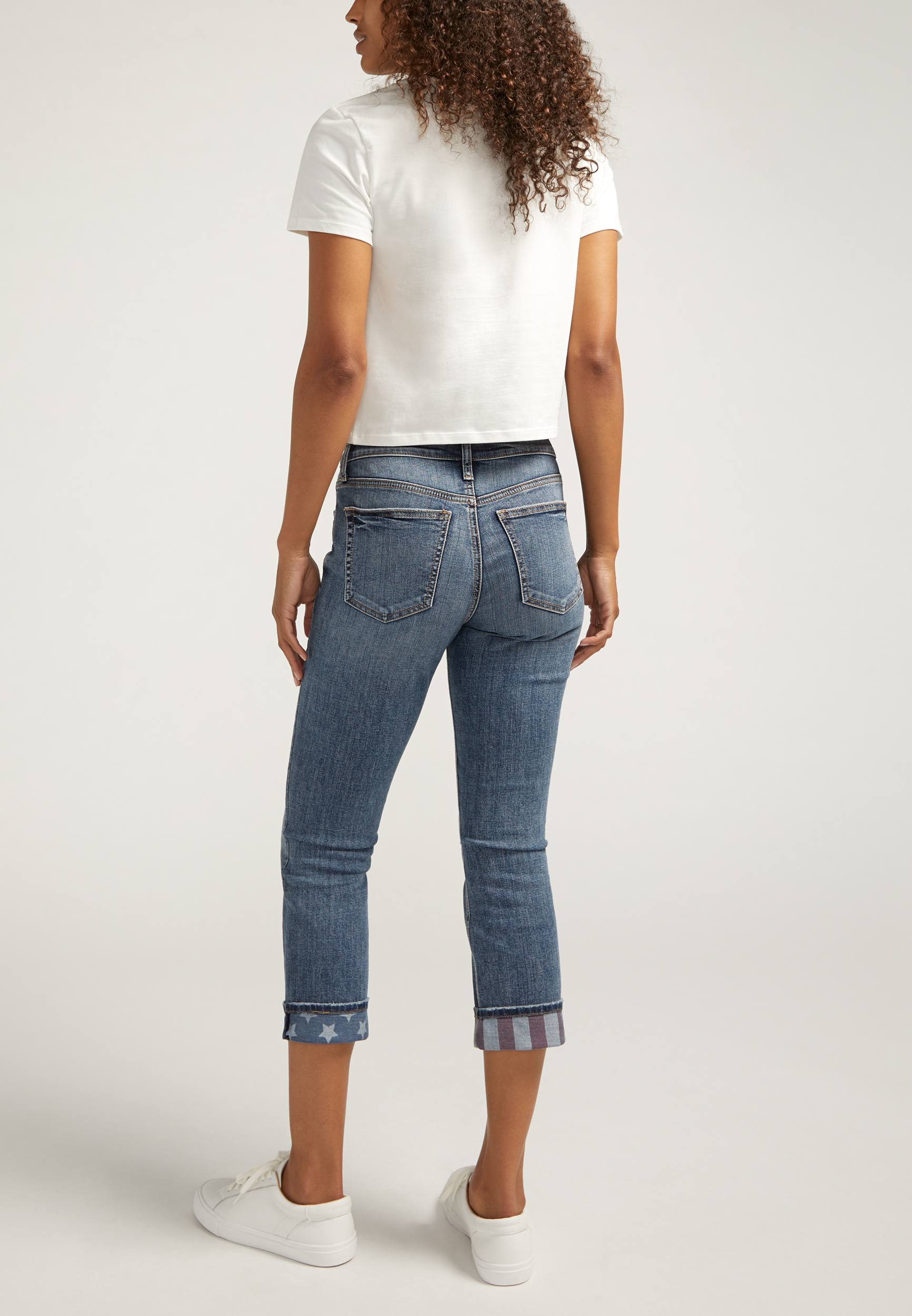 Silver Jeans Co.&reg; Suki Curvy Mid Rise Luxe Stretch Americana Cuff Capri Jean, C3337, large