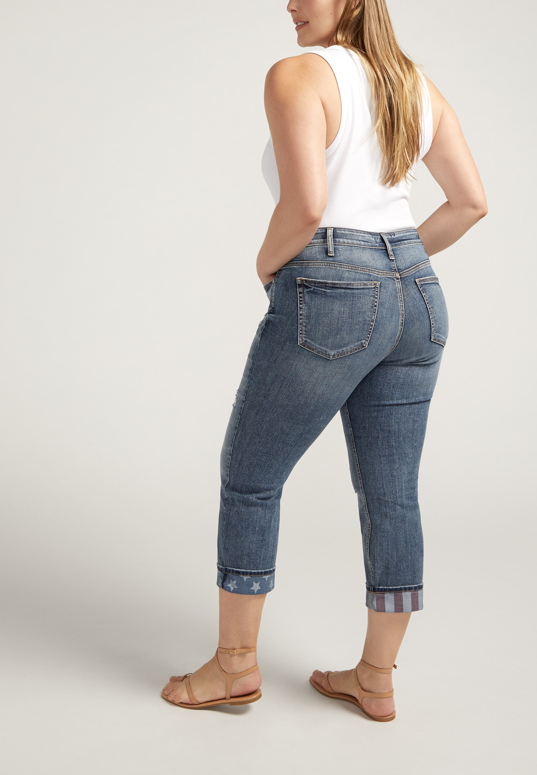 Plus Size Silver Jeans Co.&reg; Suki Curvy Mid Rise Luxe Stretch Americana Cuff Capri Jean, MEDIUM SANDBLAST, large