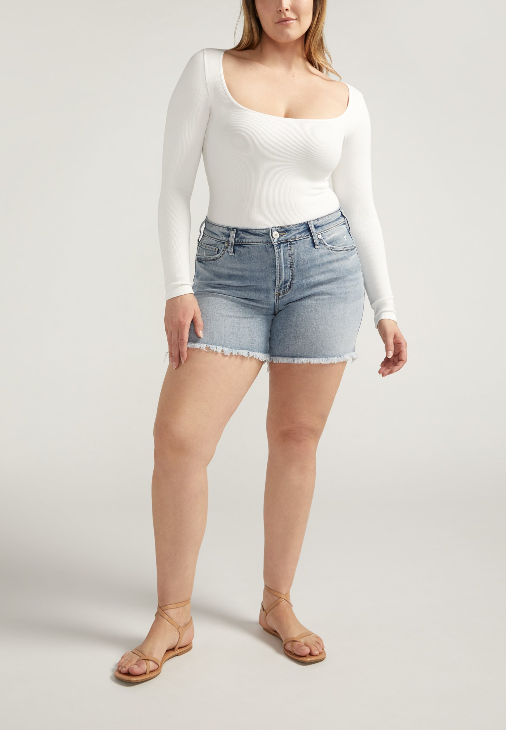 Plus Size Silver Jeans Co.&reg; Suki Curvy Americana Mid Rise Luxe Stretch 5in Short, C2806, large