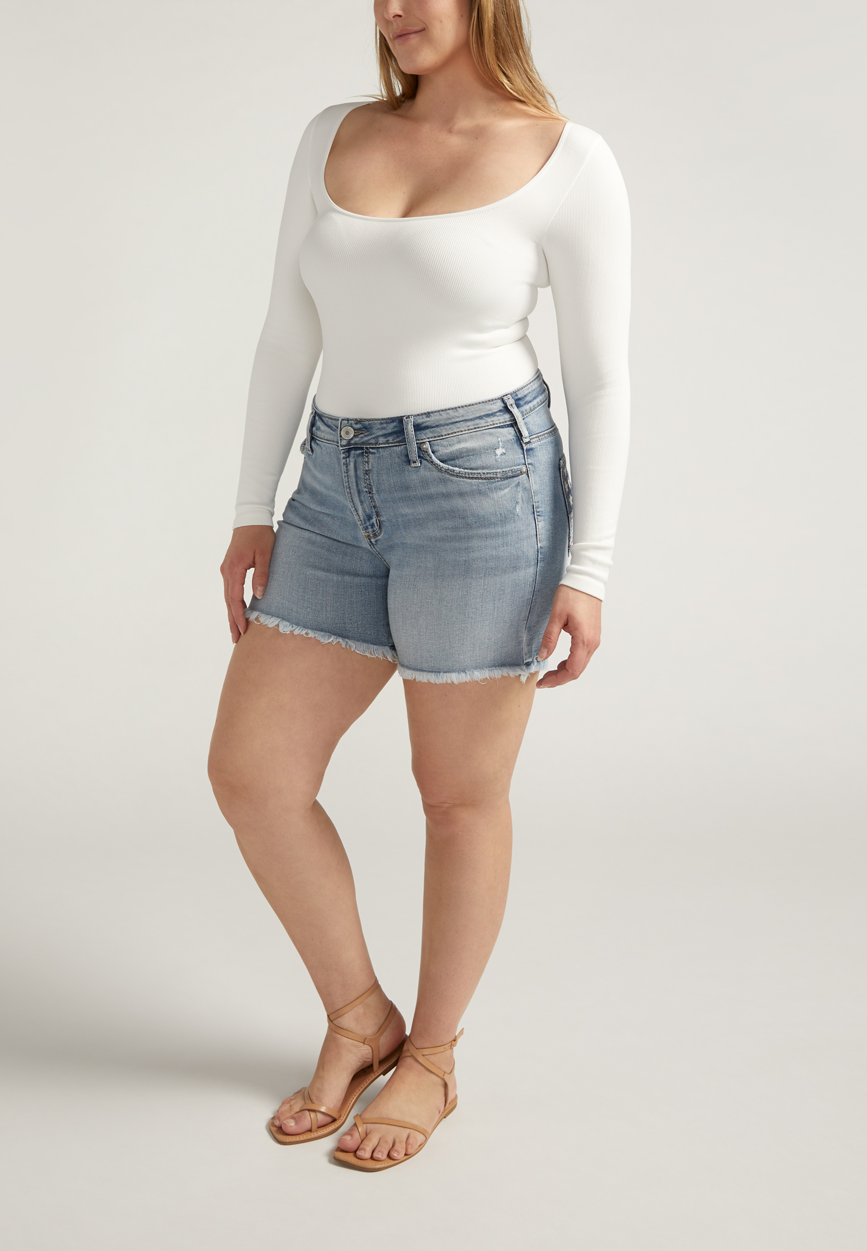 Plus Size Silver Jeans Co.&reg; Suki Curvy Americana Mid Rise Luxe Stretch 5in Short, C2806, large